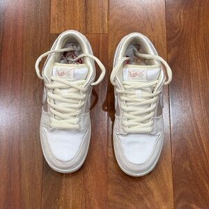 Men's Nike SB Dunk Low, City of Love Edition, 8 FZ5654-100